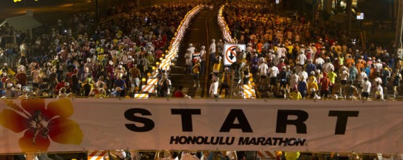 The early morning start of the Honolulu Marathon 